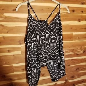 Forever 21 Summer tank Geometric